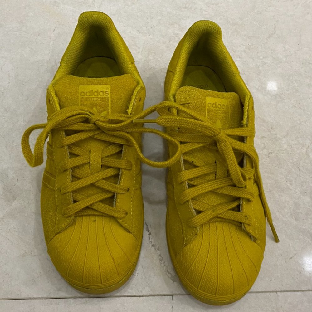 Adidas Superstar suede mustard yellow